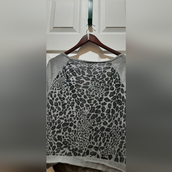 Light sweater - Picture 2 of 3